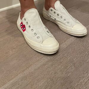Size 7 Mens preowned  Comme des Garçons Play x Converse Chuck 70 Low Milk White